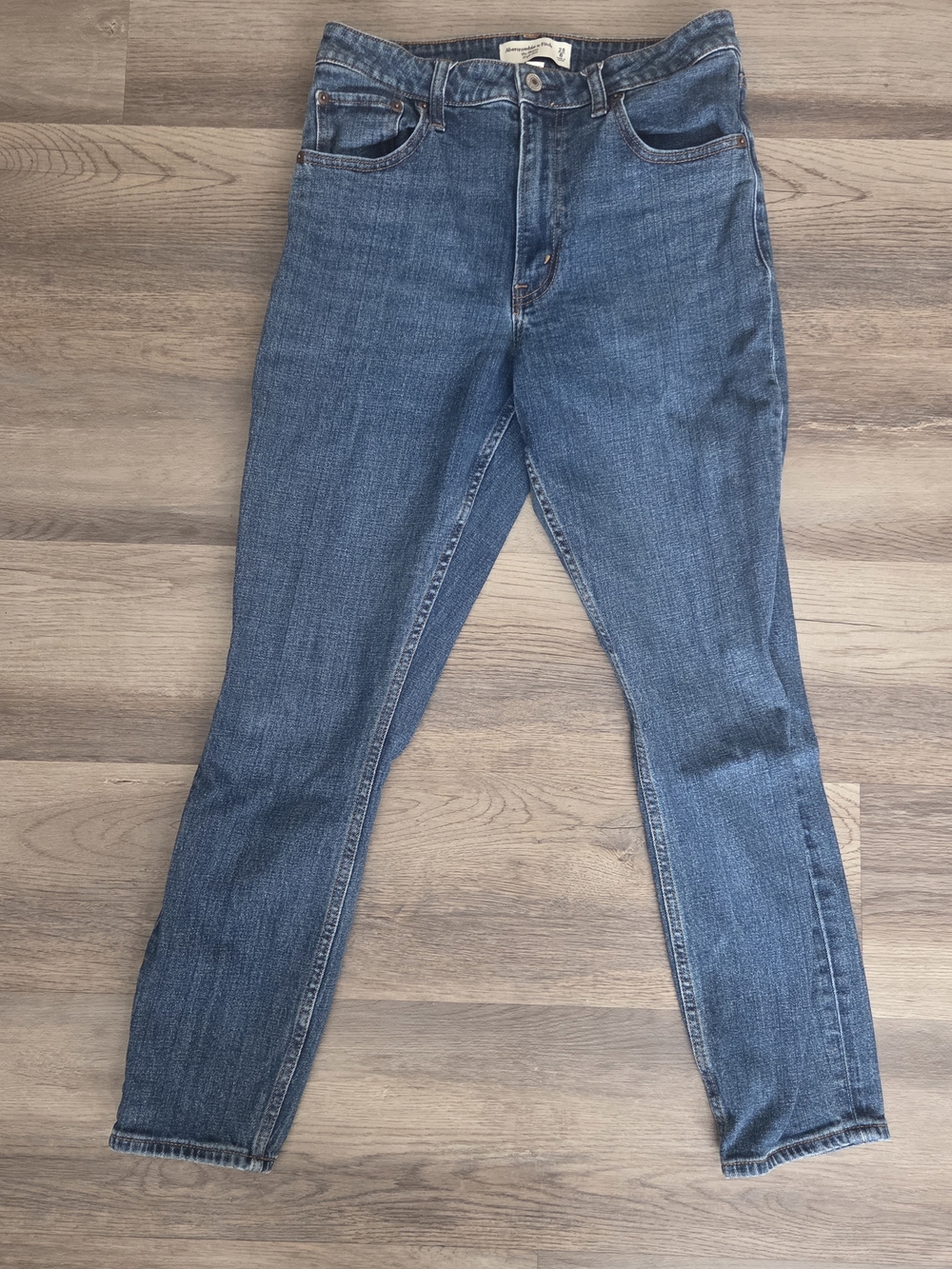 Abercrombie & Fitch Skinny High Rise Curve Love Jeans Medium Wash Sz 6